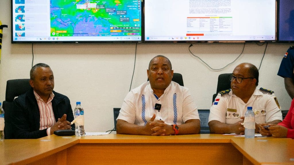 1692644366 32 Republica Dominicana se prepara ante el inminente paso de la