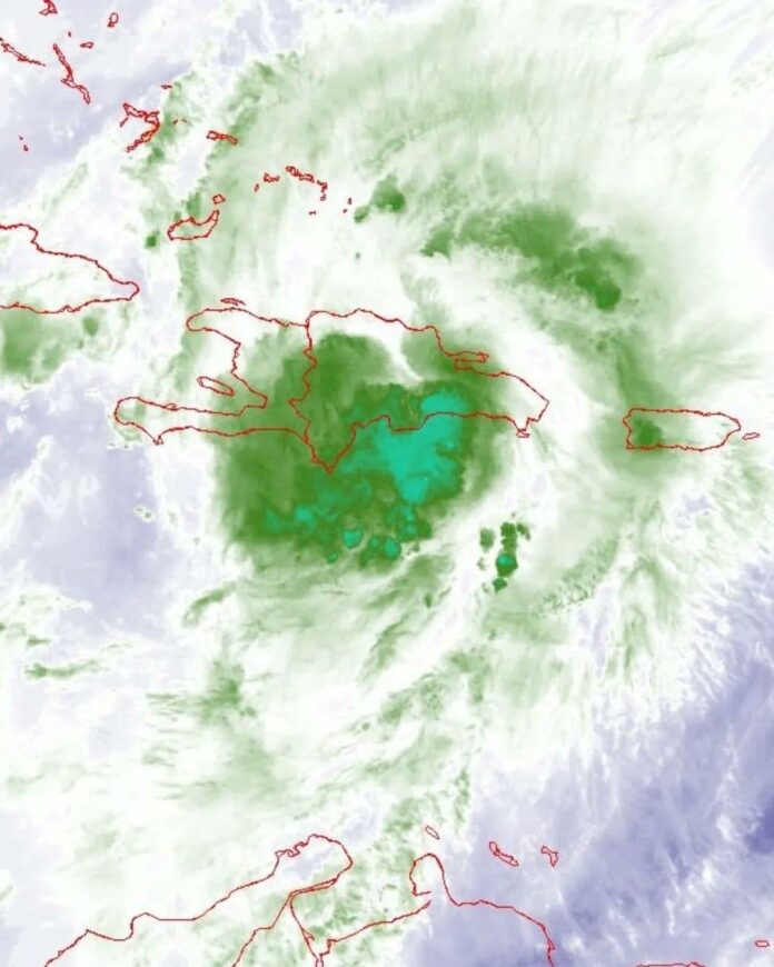 Centro de la tormenta Franklin está al sur de San José de Las Matas