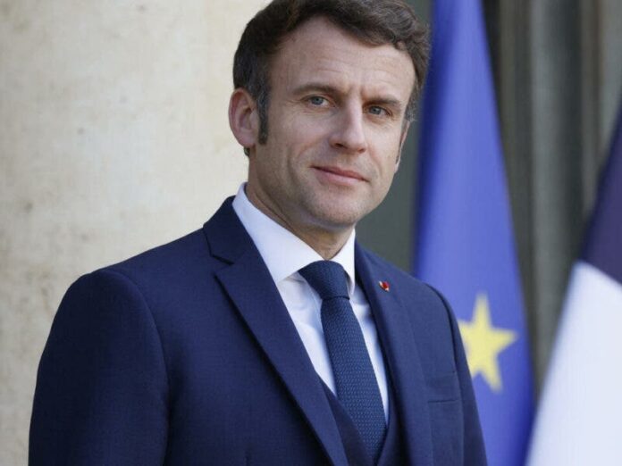 La oposición critica la falta de resultados concretos de 12 horas de discusión con Macron