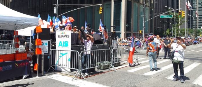 AIB y CAUSA participan en actividades del Desfile Dominicano de Manhattan