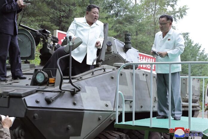 Kim ordena aumentar la producción de misiles norcoreanos antes de maniobras de EEUU y Corea del Sur