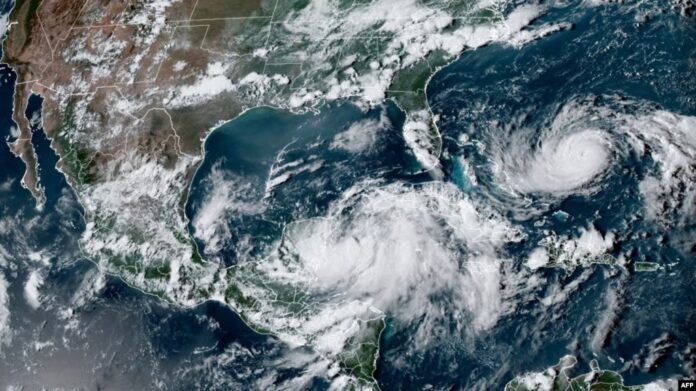 La tormenta tropical Idalia a punto de convertirse en huracán y amenaza la Florida