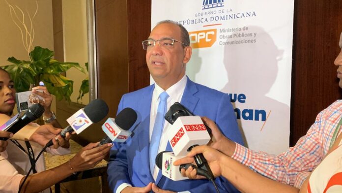 MOPC dice interviene alrededor de 900 obras con inversión de más de RD$95 mil millones