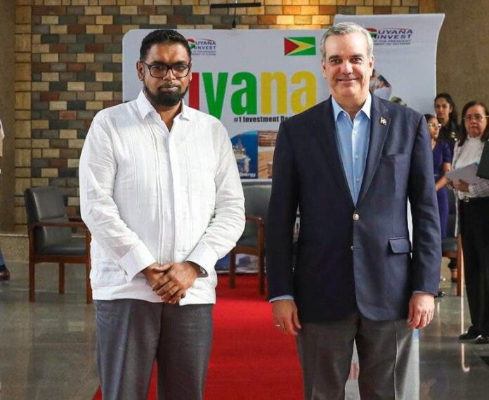 Presidente de Guyana, Mohamed Irfaan Alí, llega este martes a RD