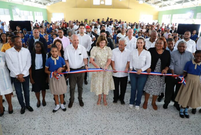Raquel Peña deja inaugurada Escuela Básica Mamá Tingó en Villa Mella; acogerá 800 alumnos