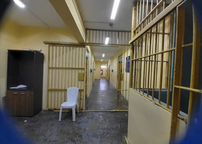 Cárcel de paso donde inicia pesadilla de muchos arrestados