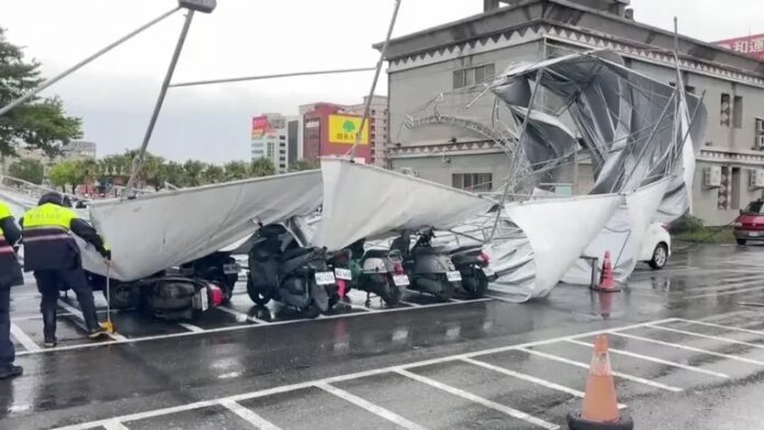 Al menos 80 heridos por el arrasador paso del tifón ‘Haikui’ en Taiwán