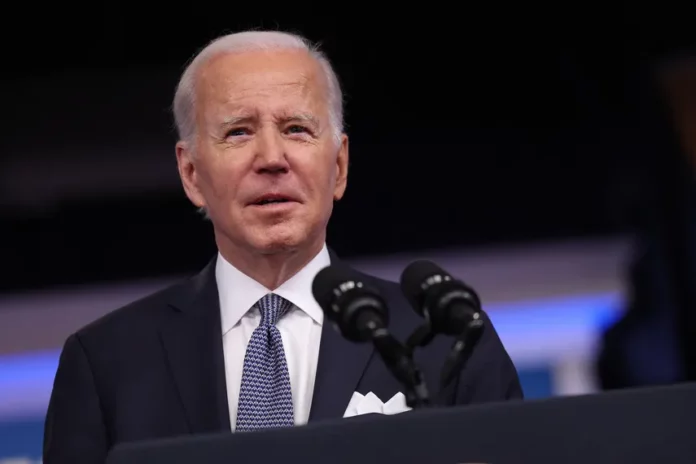 Biden anuncia 325 millones de dólares en ayuda para Ucrania