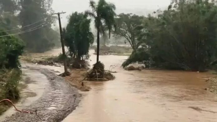 Ciclón deja cuatro muertos y daños en Brasil