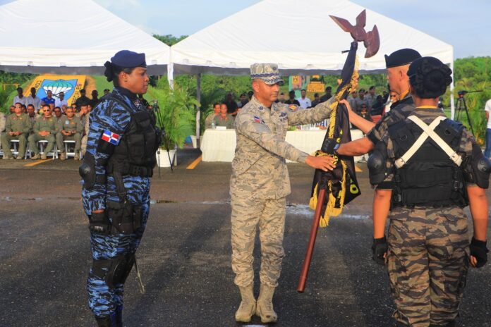 Designan a teniente coronel paracaidista Johnny Burgos como nuevo comandante del Comando de Fuerzas Especiales FARD