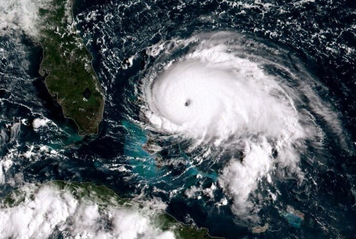 El poderoso huracán Lee categoría cinco pasará muy al norte de las Antillas Menores    