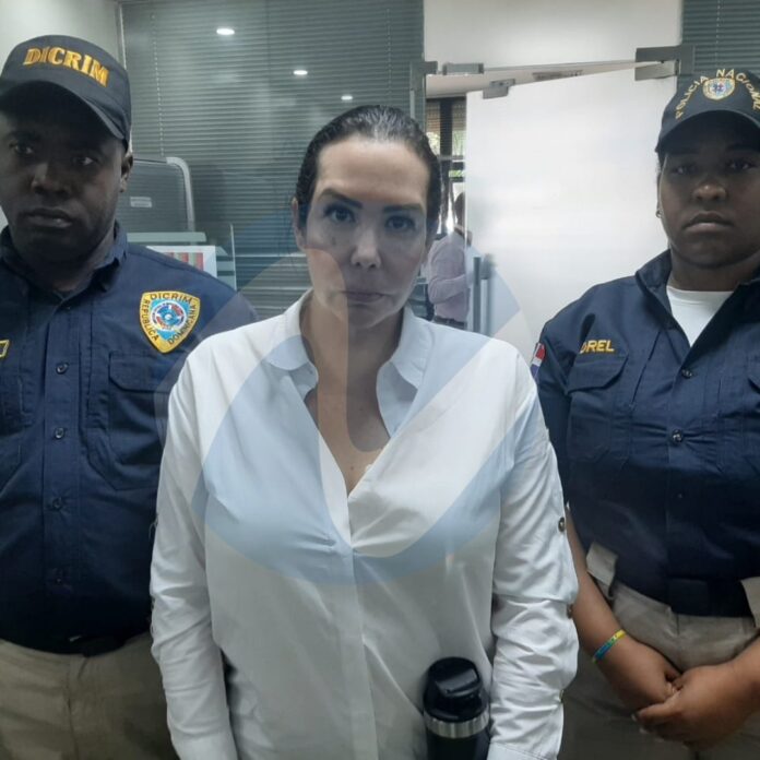 Falsa doctora venezolana tenía orden de arresto y está en poder del Ministerio Público