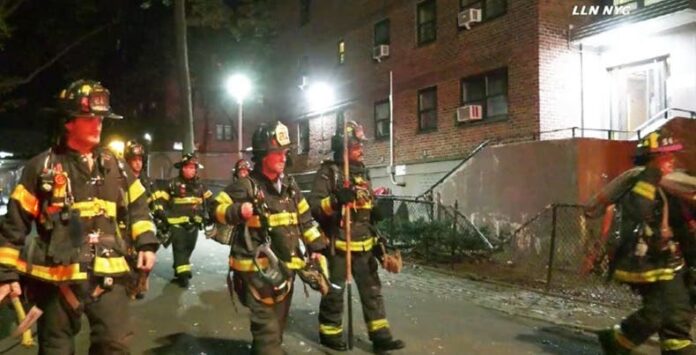 Fuego afecta varios negocios en el Alto Manhattan