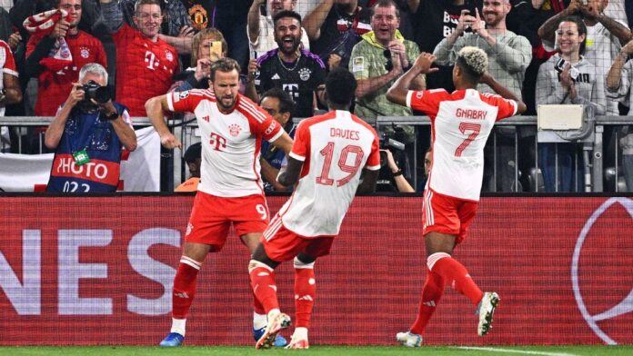 Harry Kane anota en la victoria del Bayern Munich sobre el Manchester United