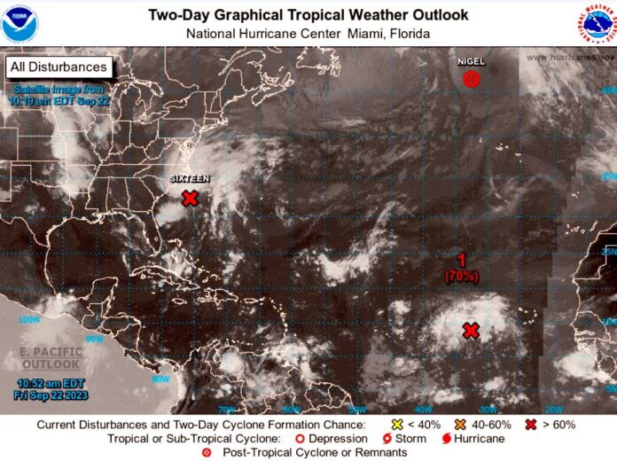 Onamet vigila onda tropical que podría convertirse en ciclón