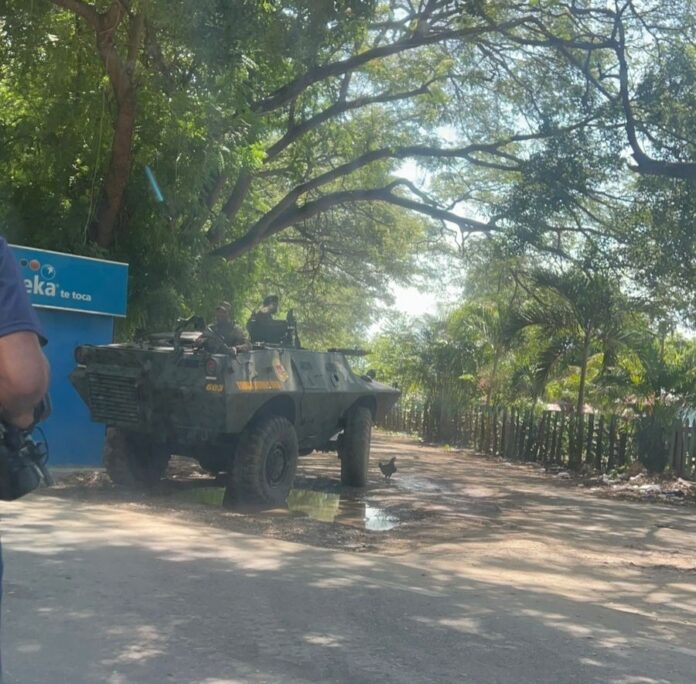 Tanques de Guerra permanecen próximo a zona fronteriza en Dajabón, ante cualquier eventualidad