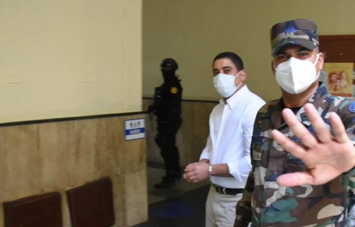 Tribunal descarga exviceministro de la Juventud acusado de violar a una joven canadiense