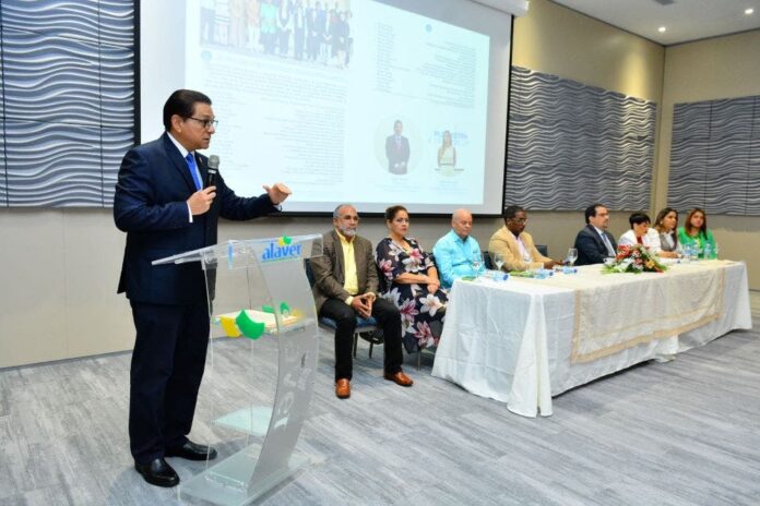 Ministro Daniel Rivera presenta en La Vega el Plan Estratégico Nacional de Salud 2030