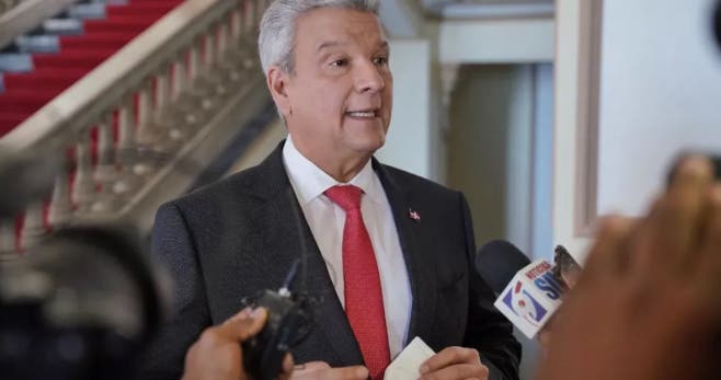 Macarrulla manifiesta apoyo a reelección de Luis Abinader