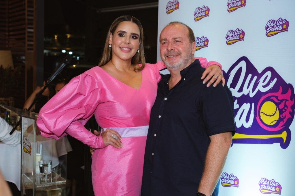 1696443189 437 Laura Bonnelly regresa a la TV con Mas que pelota