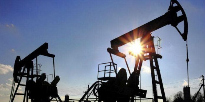 El petróleo de Texas, levemente a la baja, en una semana de gran caída