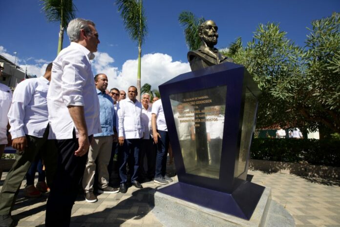 Presidente Abinader inaugura Museo Horacio Vásquez en Tamboril