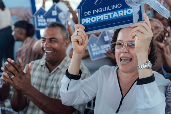 200 familias recibieron sus viviendas en Hato del Yaque, Santiago