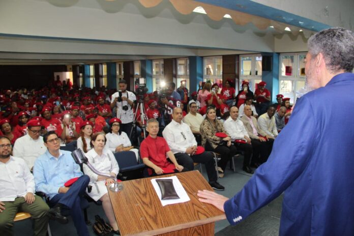 Despiden con masivo acto embajadora de Cuba en República Dominicana