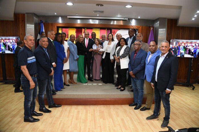 Diputados PLD reciben taller de ética, disciplina y transparencia