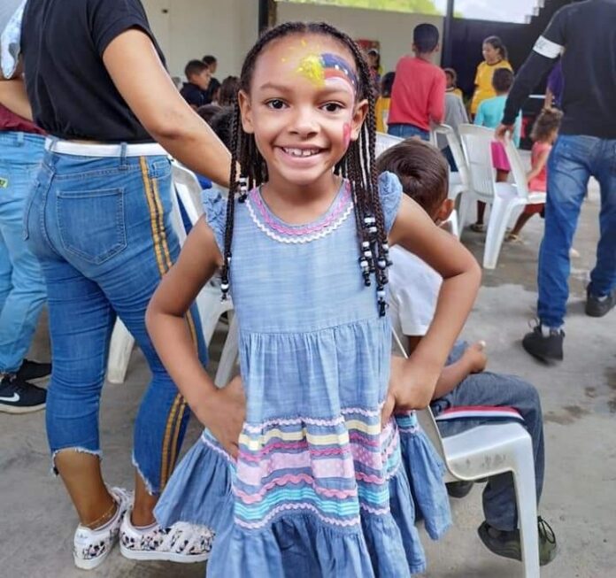 Rubí Brito, la niña de seis años, con dengue, que lucha por su vida