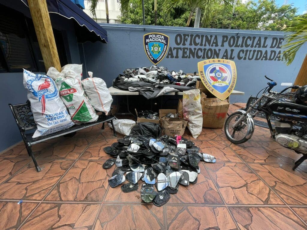 1698519326 383 El Moreno Espejo y un menor tenian mas 1000 retrovisores