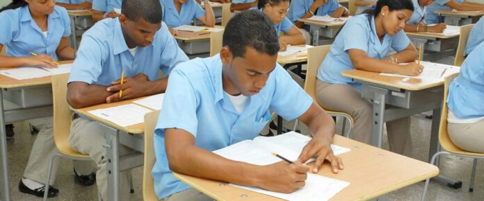 Abinader asegura ha duplicado educación preescolar, capacidad INAIPI y cursos para profesores