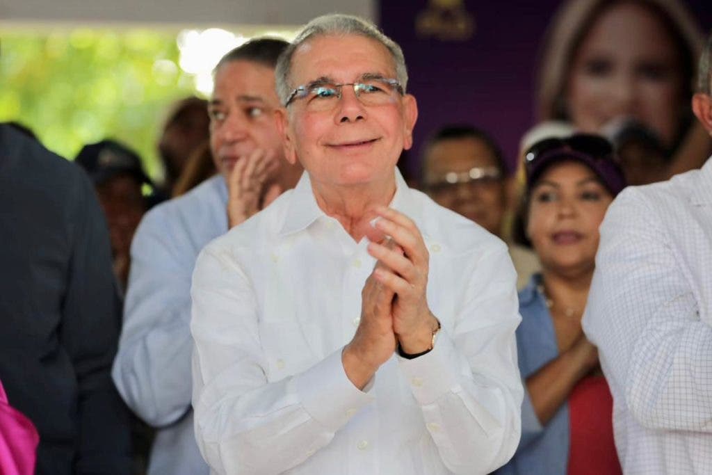 Danilo espera pueblo se sacuda del mareo en el que