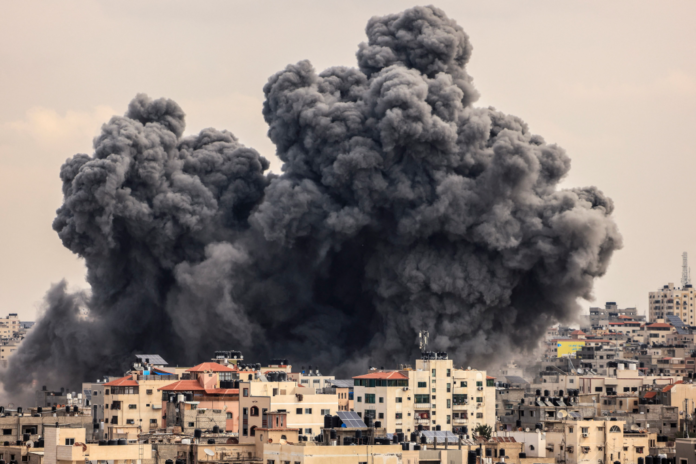 Ejército israelí ataca centro operativo de Hamás en Universidad Islámica de Gaza