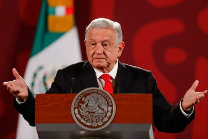López Obrador advierte la comunicación «se perdió por completo» por huracán Otis
