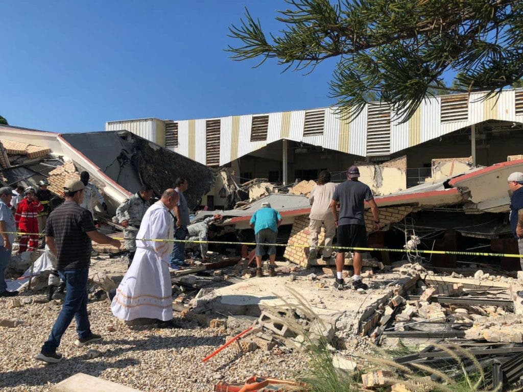 Mexico suben a 10 los muertos y 60 los heridos