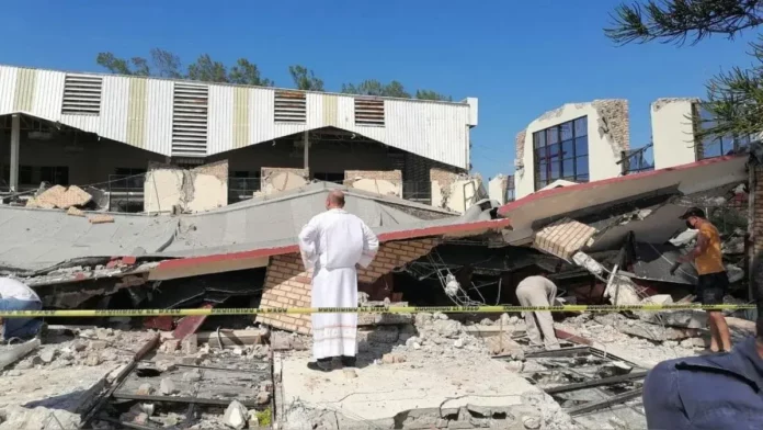 México: suben a 10 los muertos y 60 los heridos por colapso de iglesia   
