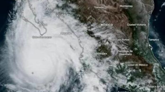 Norma aumenta nuevamente a huracán de categoría 3
