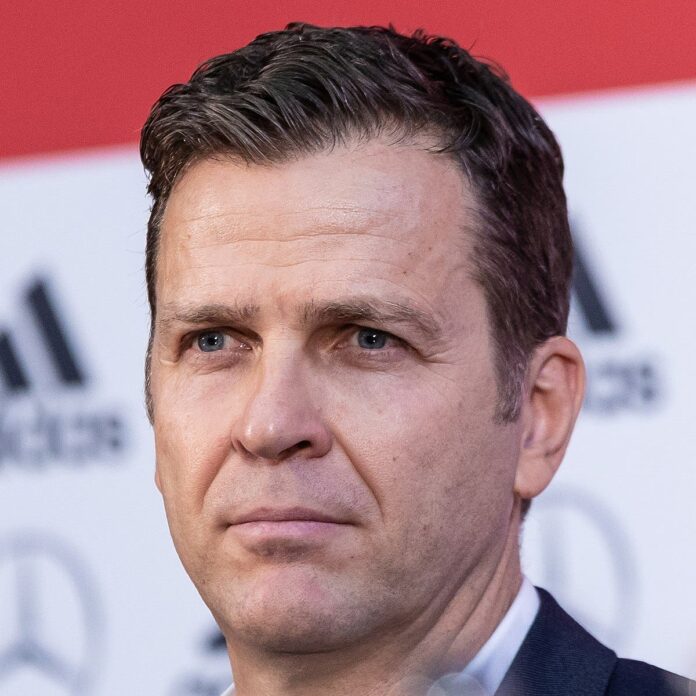 Patriots de la NFL firman a Oliver Bierhoff como asesor comercial en Alemania