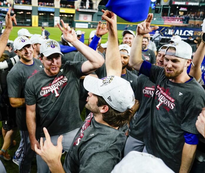 Texas pasa a la Serie Mundial; D-Backs obliga a un 7mo juego