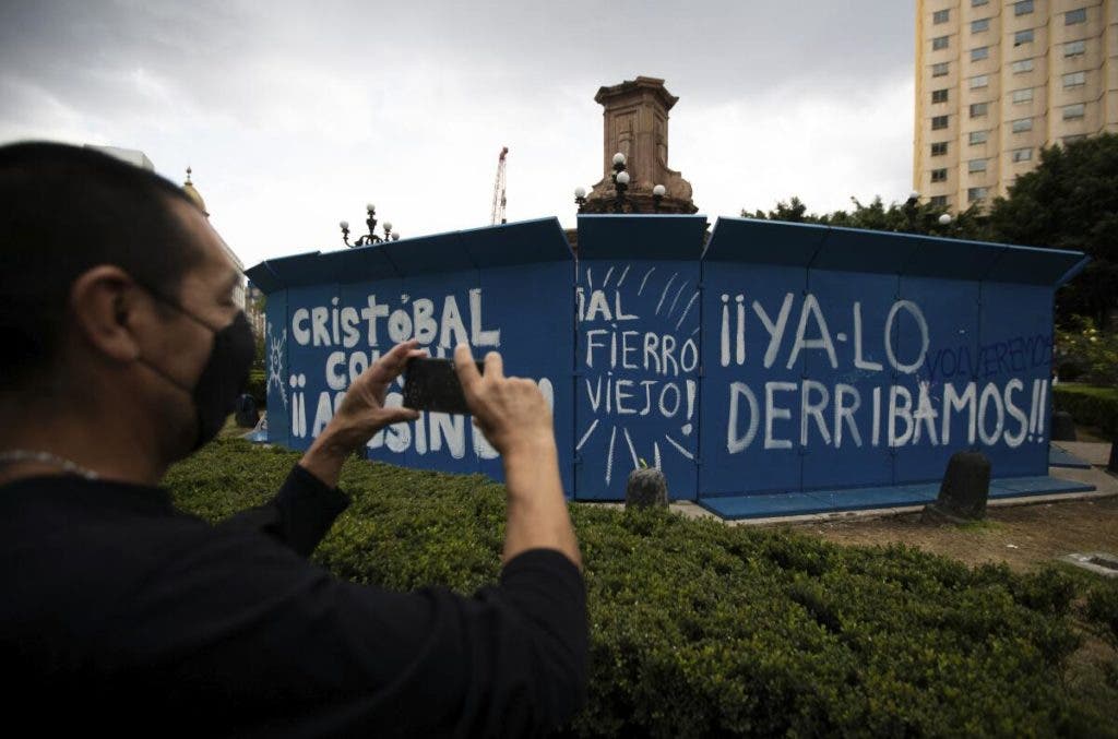 Tres años después, la estatua de Cristóbal Colón sigue sin tener un lugar en Ciudad de México