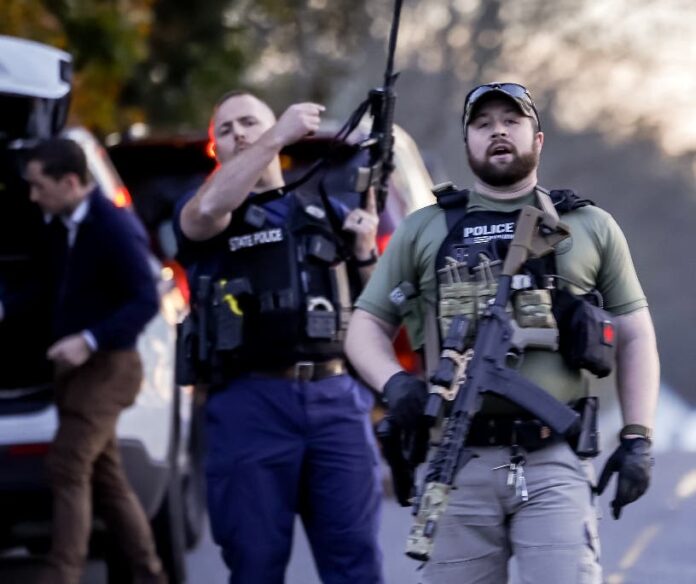 Unos 80 agentes del FBI se unen a la búsqueda de sospechoso de tiroteo