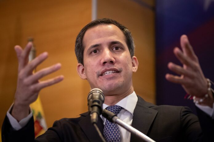 Venezuela: Dictan orden de arresto contra Juan Guaidó