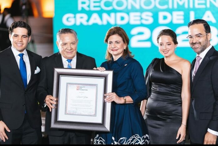 Vicepresidenta Raquel Peña es reconocida por su gestión al frente del gabinete de salud