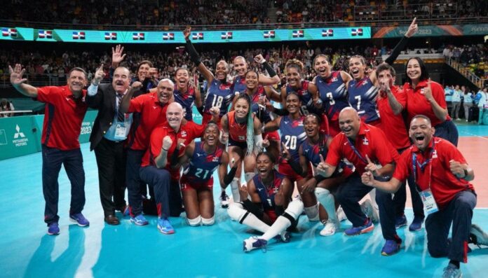 ¡Júbilo! Las Reinas se bañan de oro