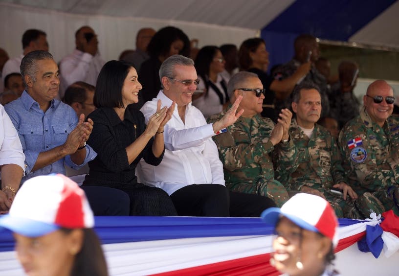 1699356309 727 Presidente encabeza actos del Dia de la Constitucion