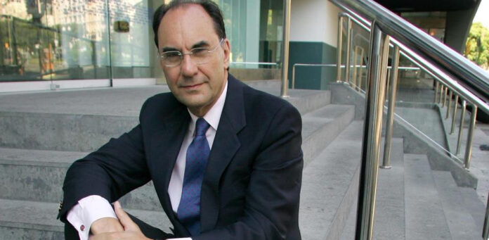 España: Disparan en la cabeza al expresidente del PP de Cataluña y fundador de Vox, Alejo Vidal-Quadras 