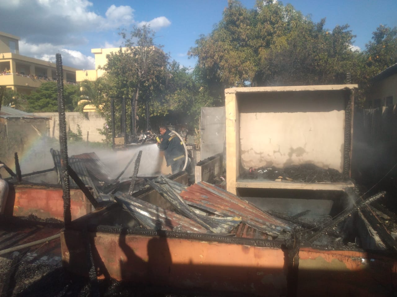 1700103731 928 Incendio destruye vivienda en Dajabon y deja una familia en