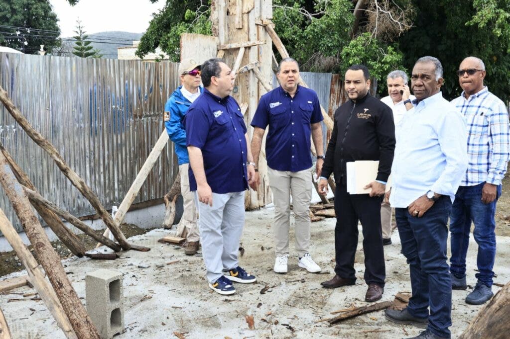 1700339408 113 Director SNS supervisa cinco hospitales del Sur