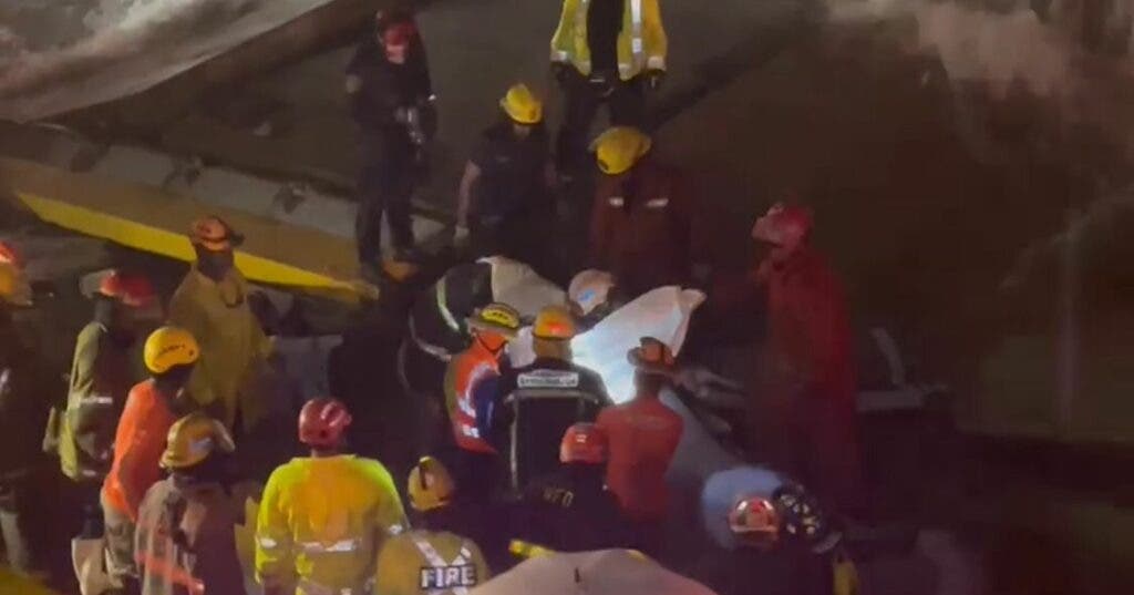 1700378049 218 Son 9 los muertos por desplome de pared en desnivel